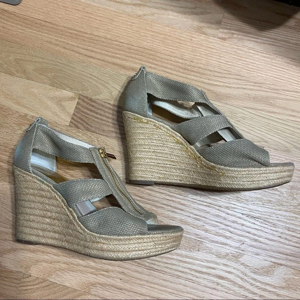 Michael Michael Kors Wedge Sandals Sz 10 Fabric Tan Women’s